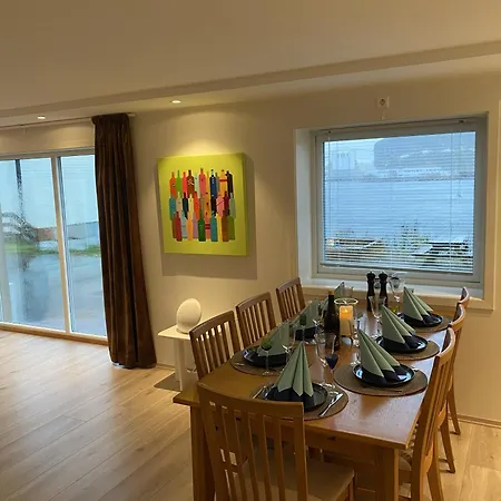 Modern With Mountain And Sea View דירה *