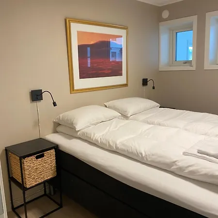 Modern With Mountain And Sea View Appartement Svolvær