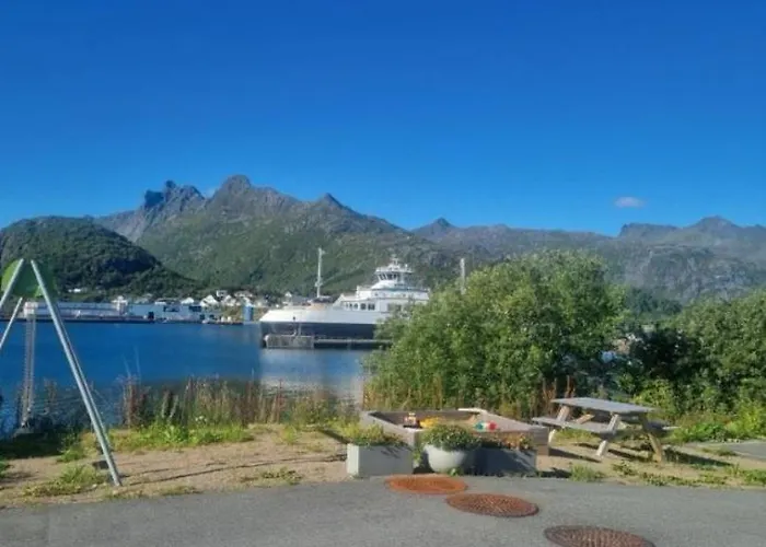 Апартаменты Modern With Mountain And Sea View